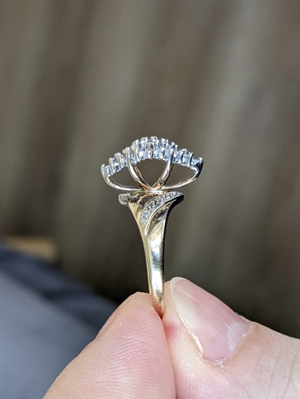 Antique 10K Gold Diamond Cluster Ring - Picture 11 of 16